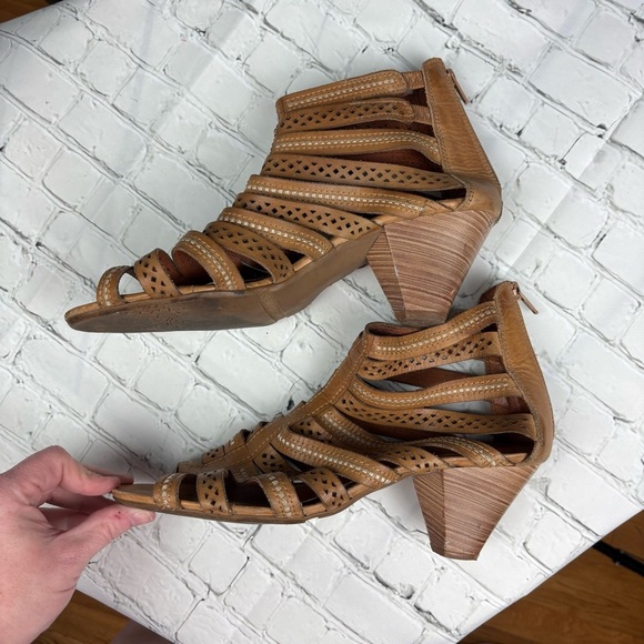 PIKOLINOS Tan Strappy Sandals with Comfortable design, 2.5” heel EU Sz 42/US 11 - Picture 7 of 11